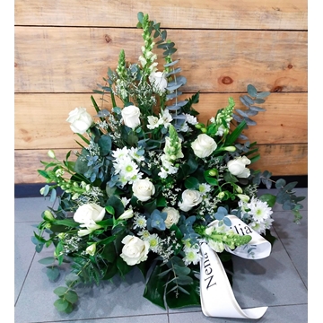 Centro tanatorio en blanco - Imagen 1