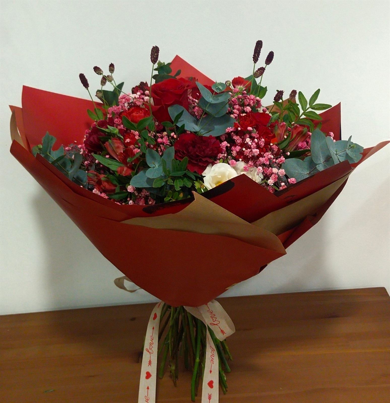 Ramo variado rojo - Imagen 2