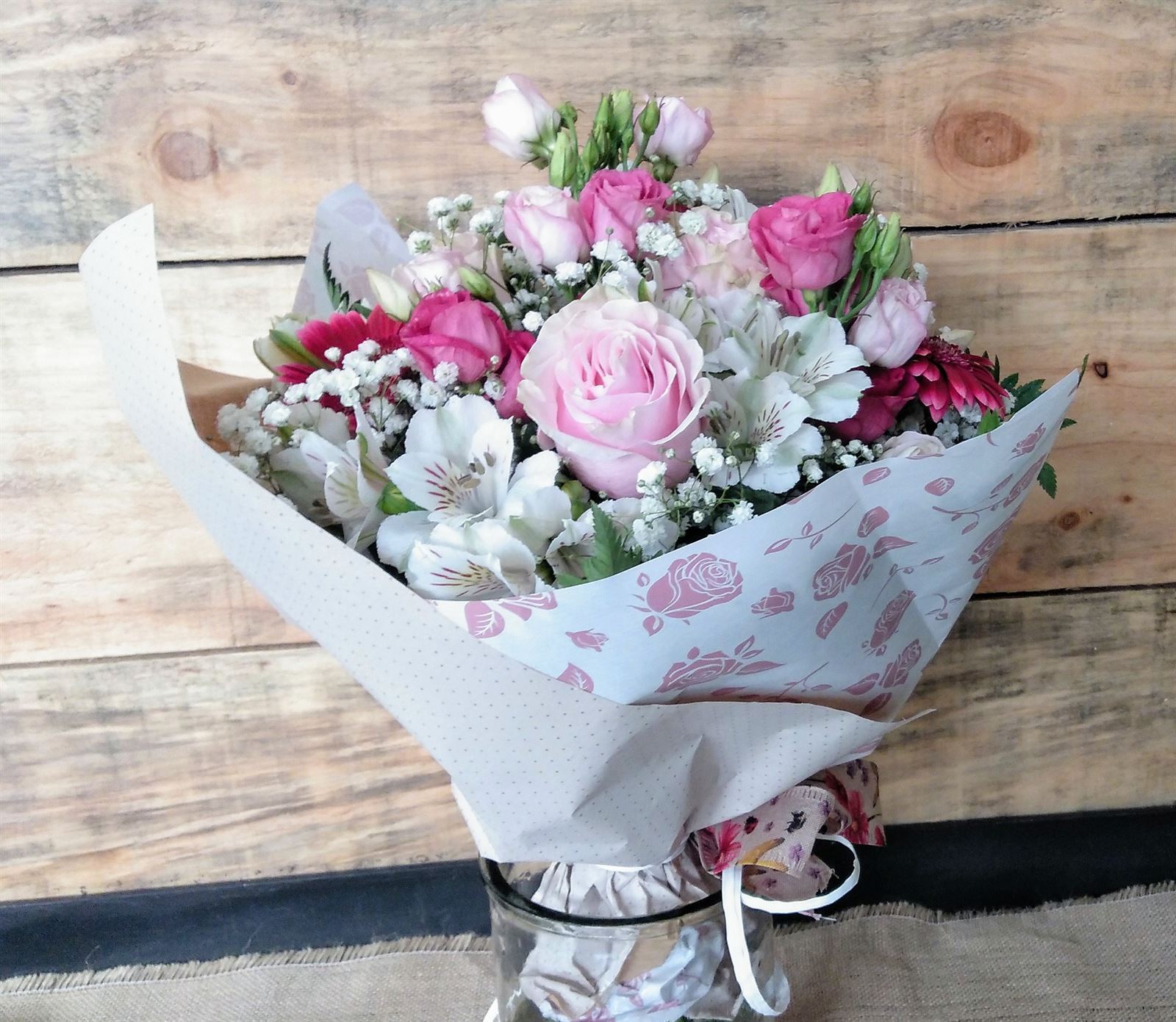 Ramo variado rosa - Imagen 2